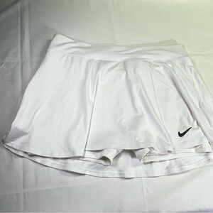 Nike New XL Standard Fit Dri Fit Women's White Tennis Skort with Built-in Shorts